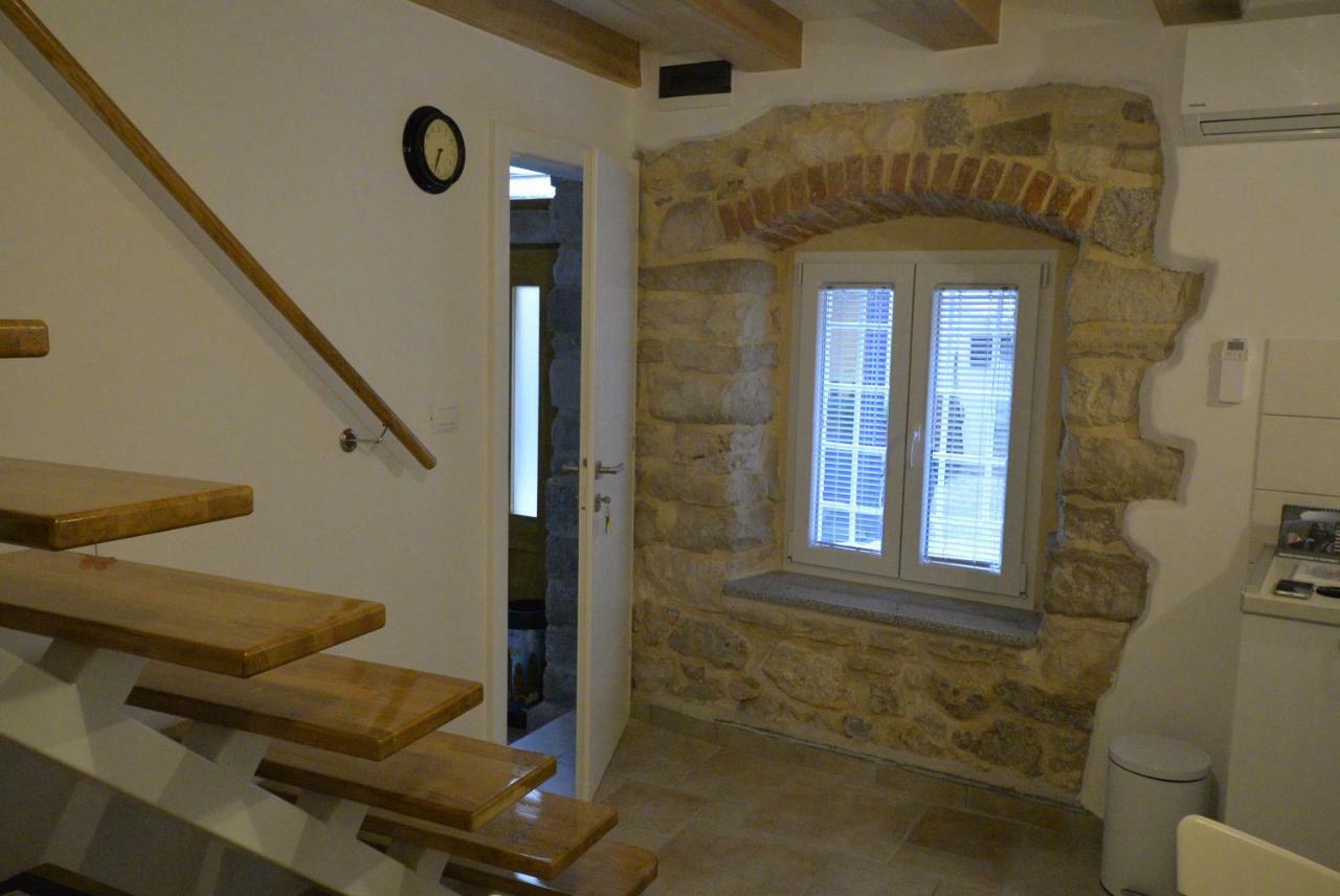 Apartments And Rooms Oliva Cres Bagian luar foto