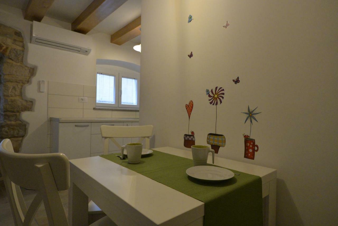 Apartments And Rooms Oliva Cres Bagian luar foto