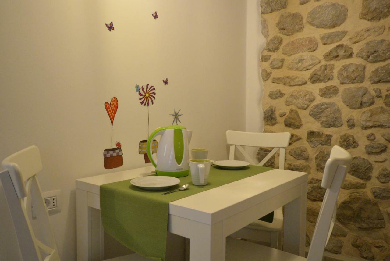 Apartments And Rooms Oliva Cres Bagian luar foto