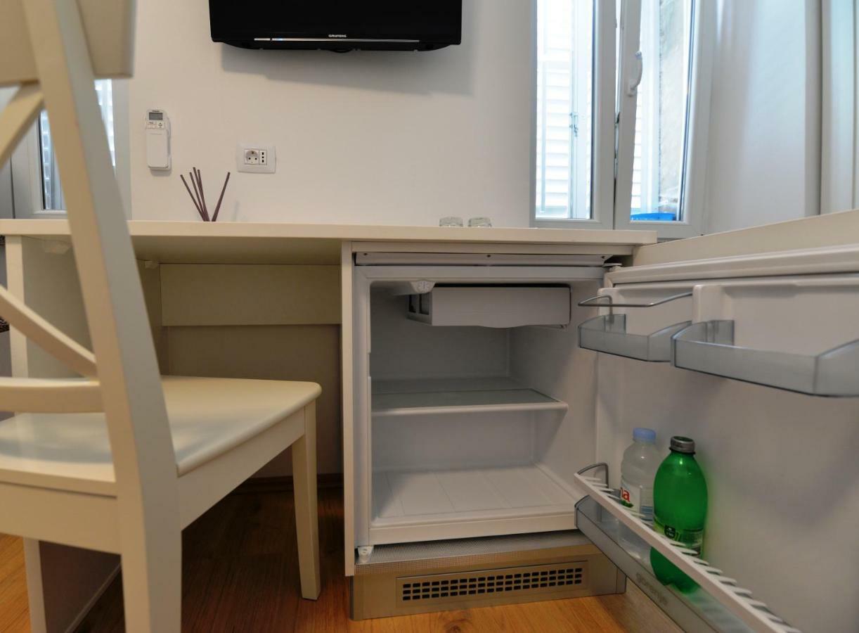 Apartments And Rooms Oliva Cres Bagian luar foto