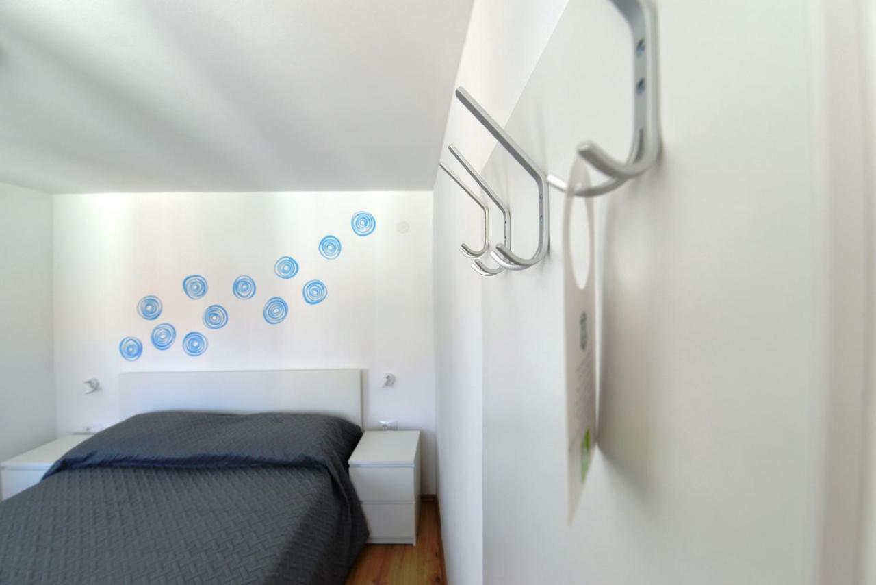 Apartments And Rooms Oliva Cres Bagian luar foto